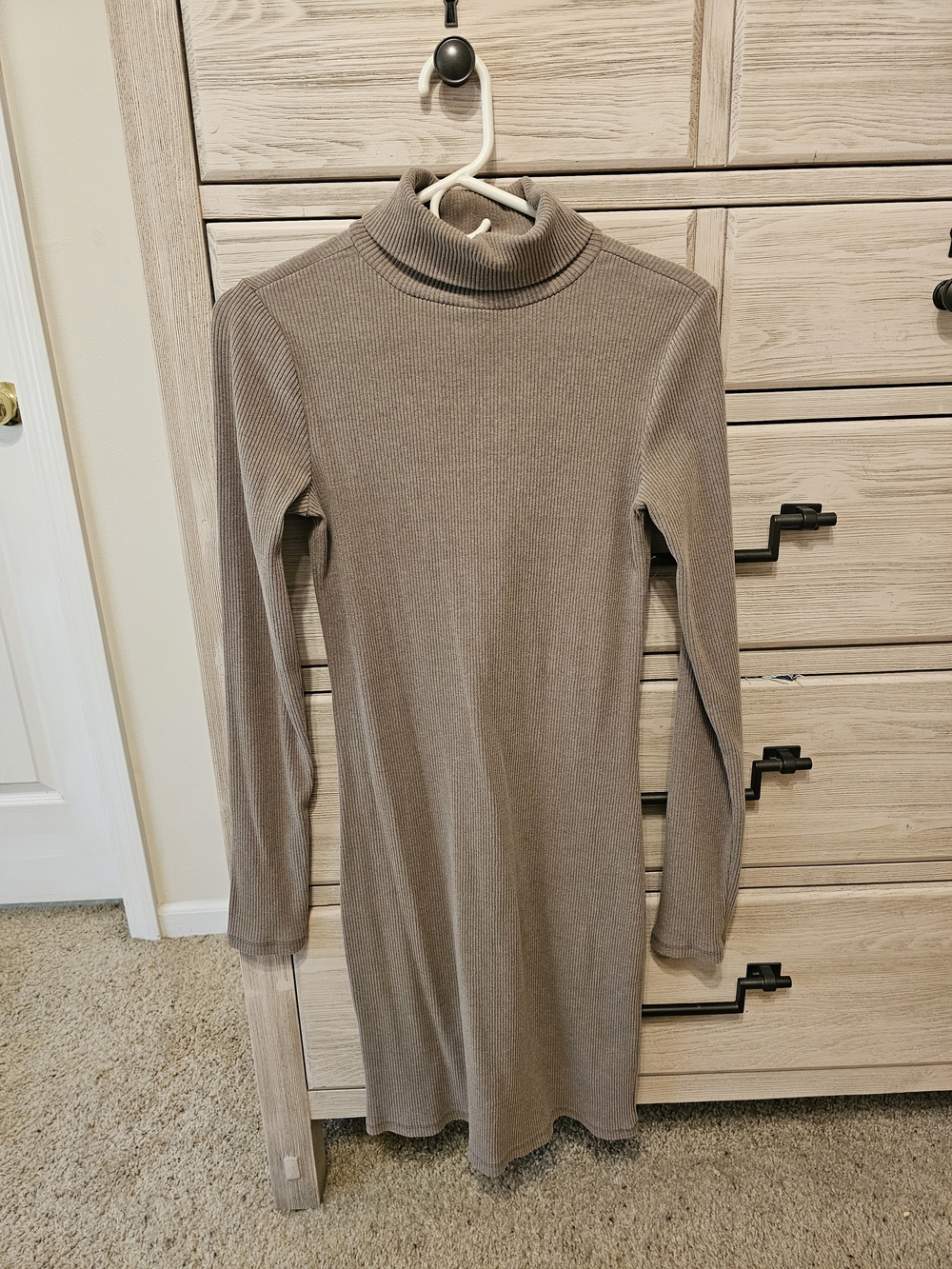 Old Navy Ribbed Turtleneck Long Sleeve Dress in Taupe